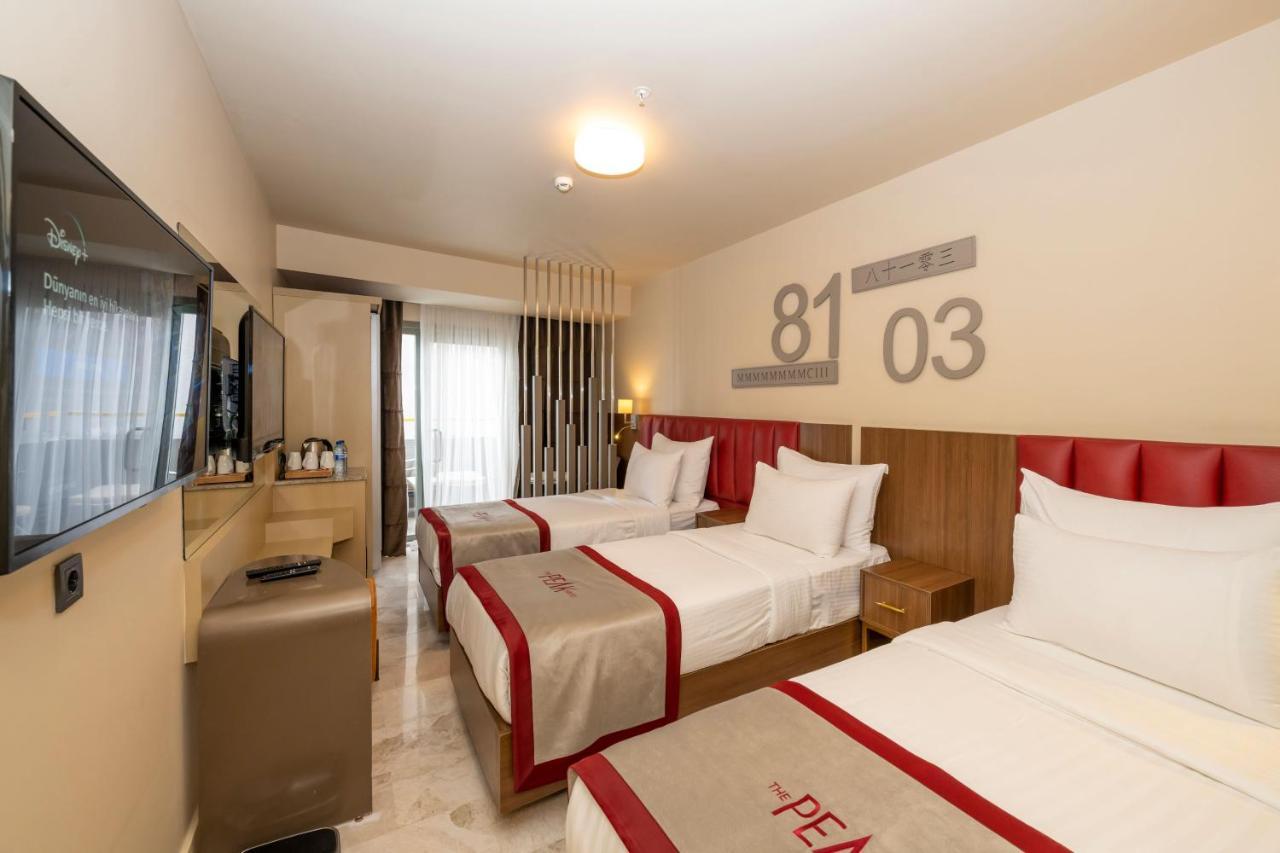 Ramada By Wyndham Pera Taksim Отель